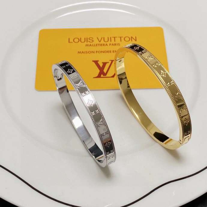 Picture of LV Bracelet _SKULVbracelet08cly9111011